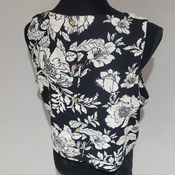 Old Navy Women's Floral Linen Blend Sleeveless Top Size Large Black White - Picture 8 of 10